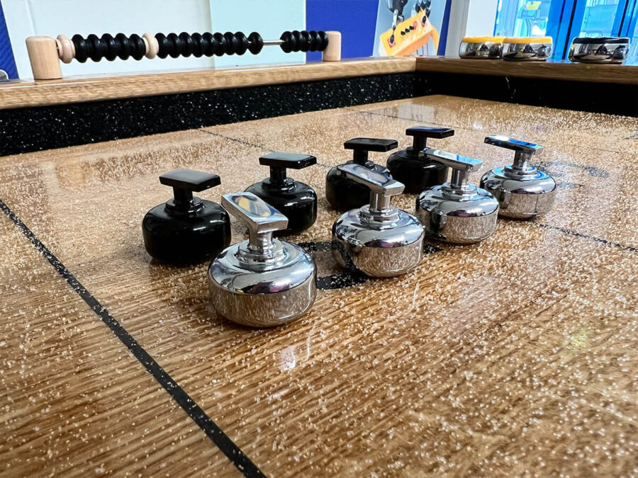 Mini curling pucks (zwart / chroom)